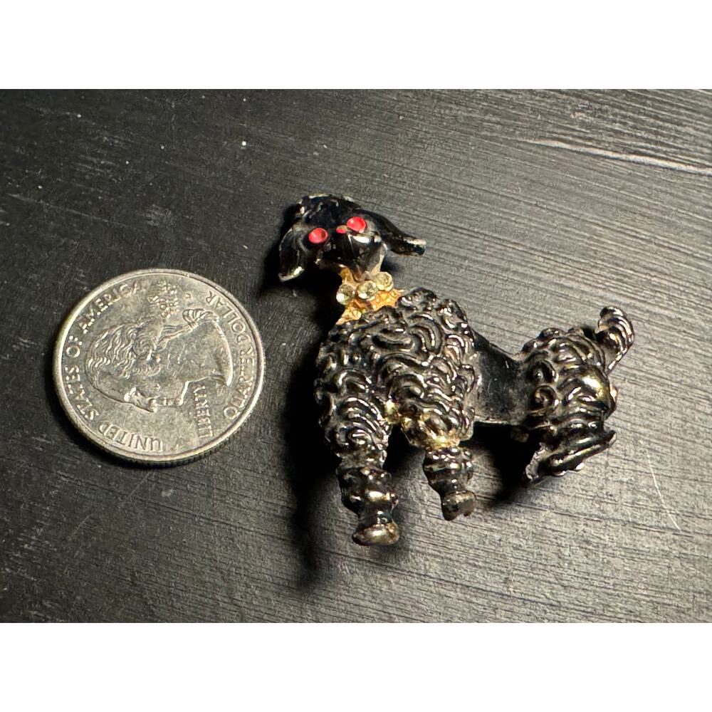 Vintage Poodle Brooch w/ Rhinestone Eyes & Collar - Picture 4 of 4